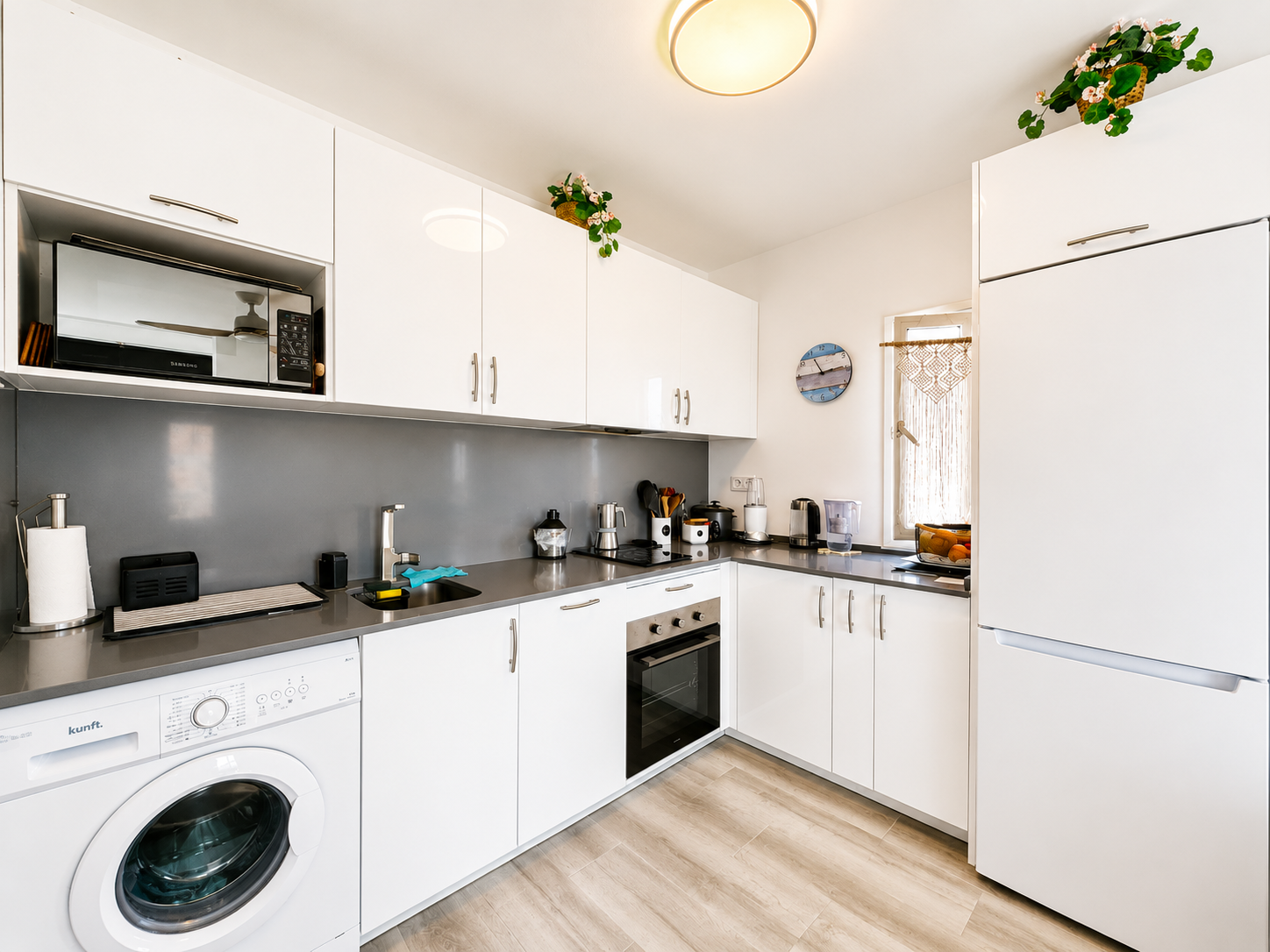 1 Bedroom Apartment in Benalmádena - Photo 4