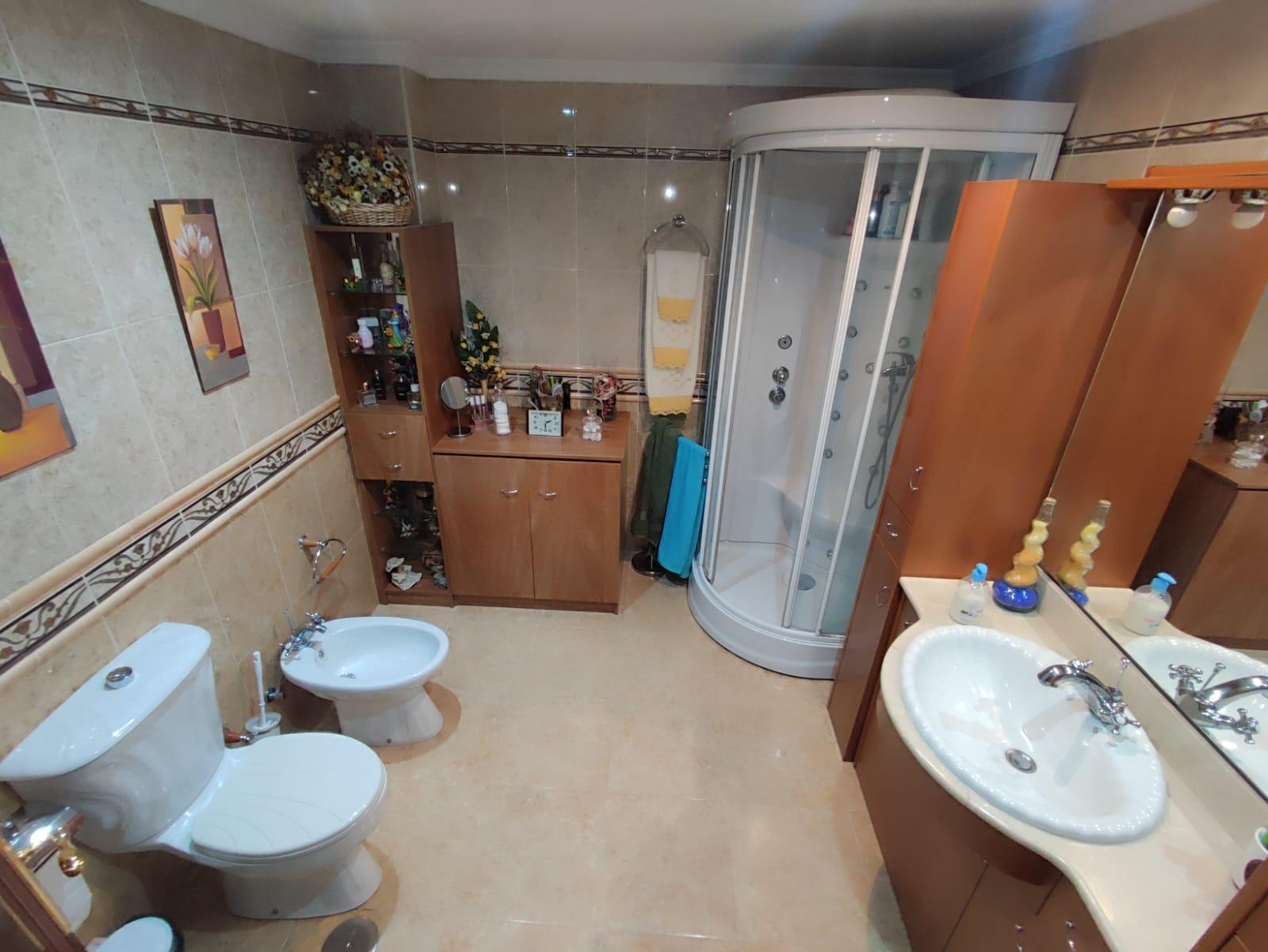 3 Bedroom Apartment in Fuengirola - Photo 28