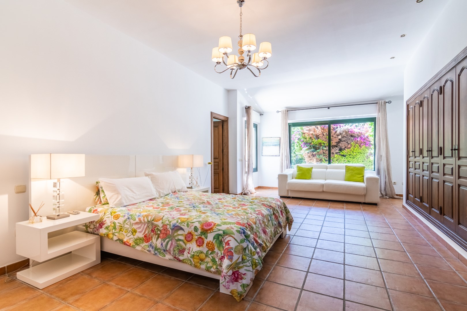 5 Bedroom Villa in Benahavís - Foto 6