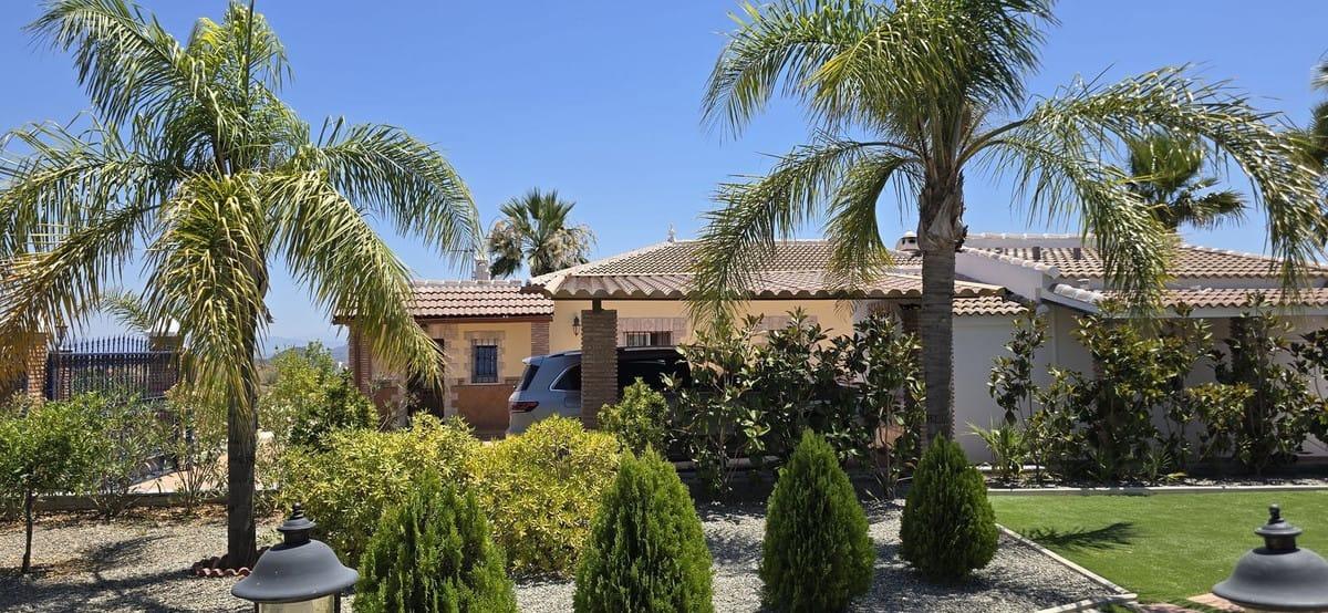 5 Bedroom Villa in Coín - Photo 18