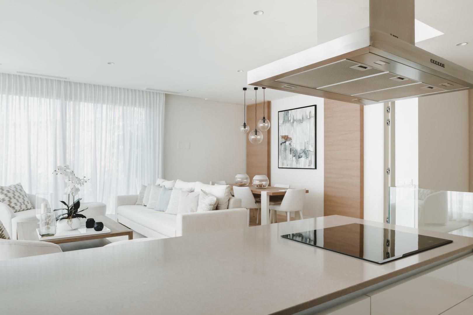 4 Bedroom Apartment in Benahavís - Photo 12