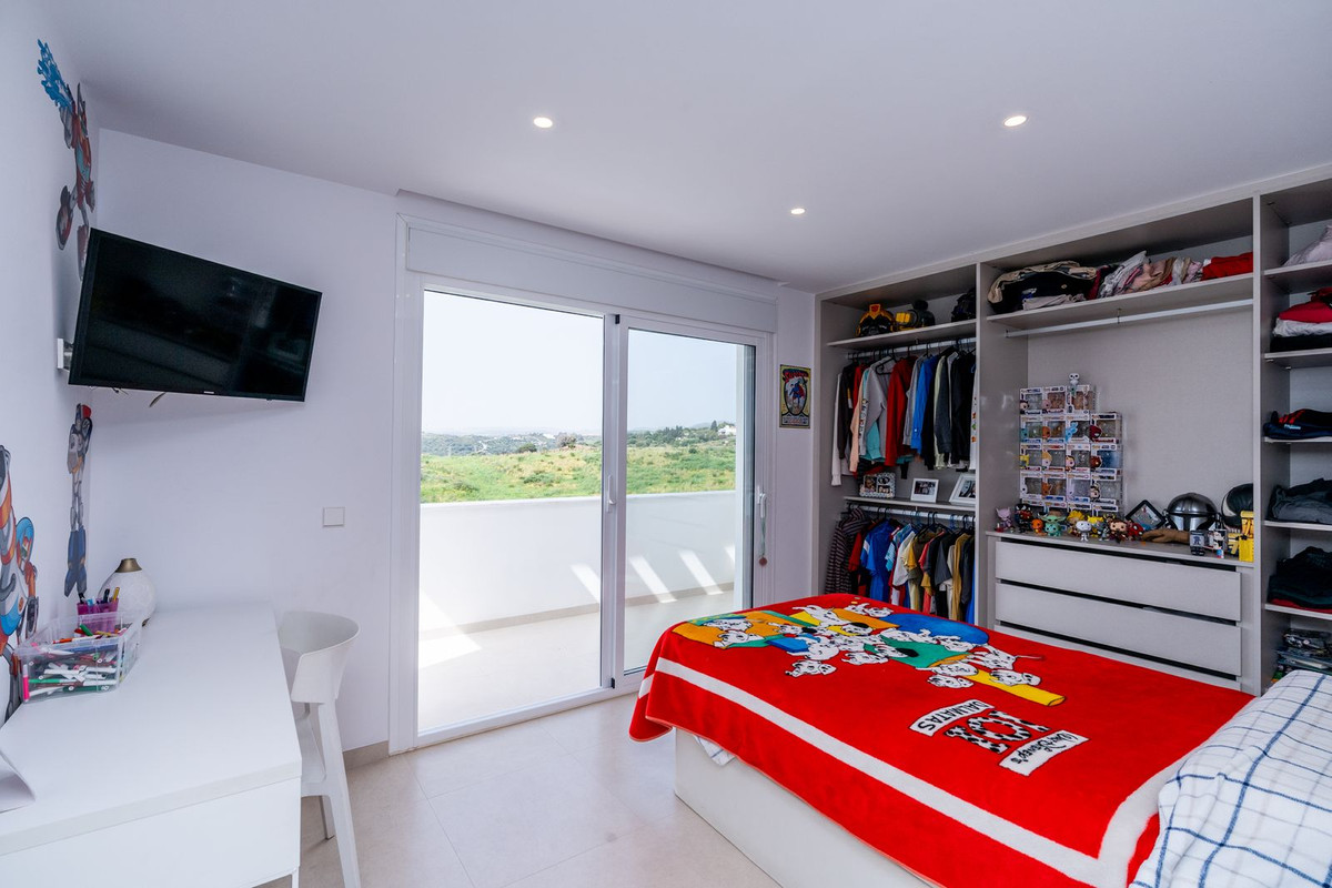 3 Bedroom Villa in Estepona - Photo 21