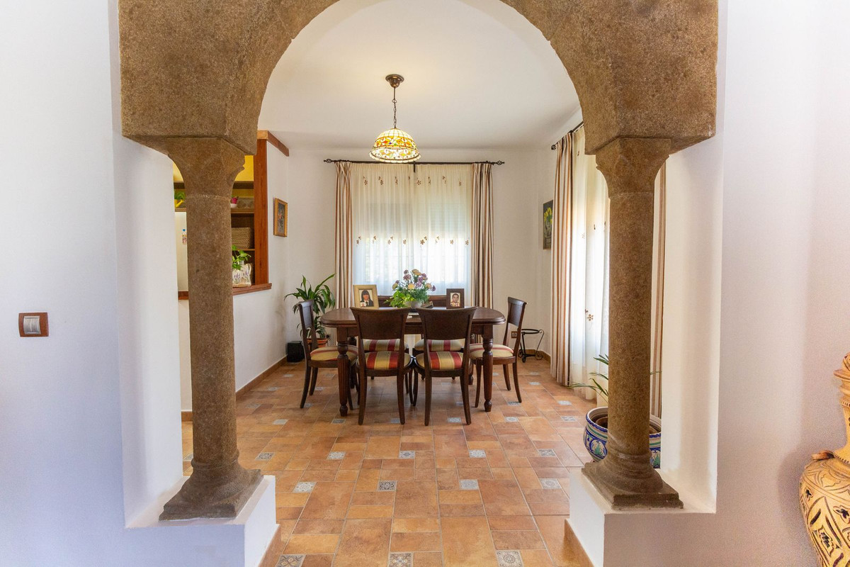 4 Bedroom Country house in Mijas - Фото 21