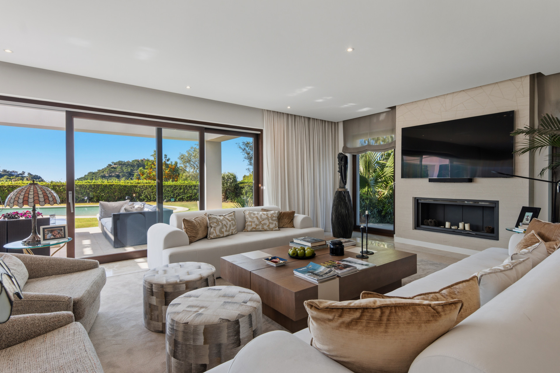 5 Bedroom Villa in Benahavís - Foto 4