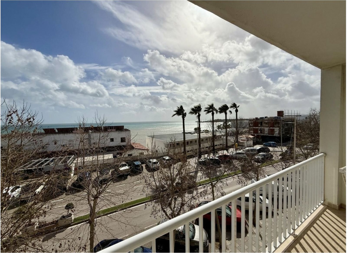 3 Bedroom Apartment in Torreguadiaro