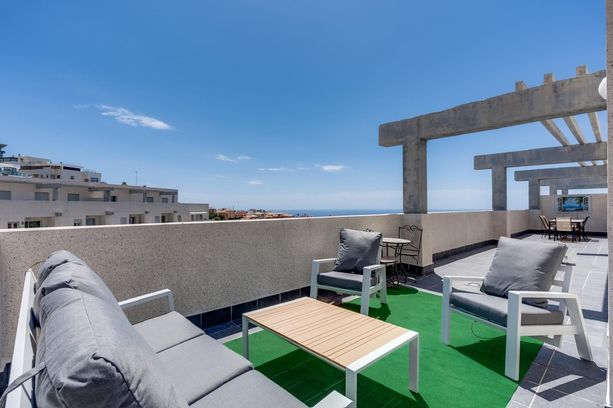 2 Bedroom Penthouse in Mijas - Photo 3