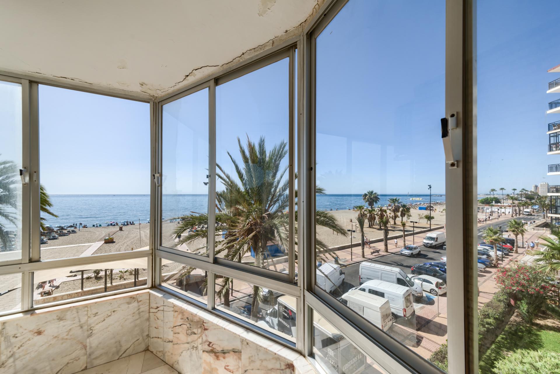 3 Bedroom Apartment in Fuengirola - Photo 10