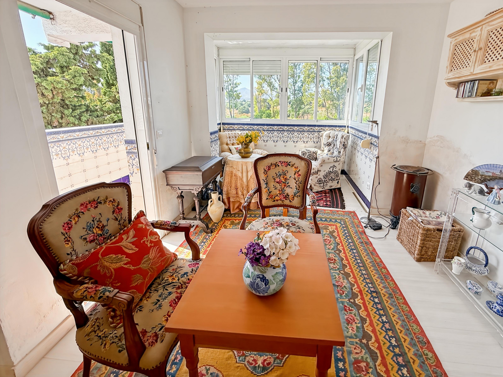 3 Bedroom Apartment in Estepona - Photo 6