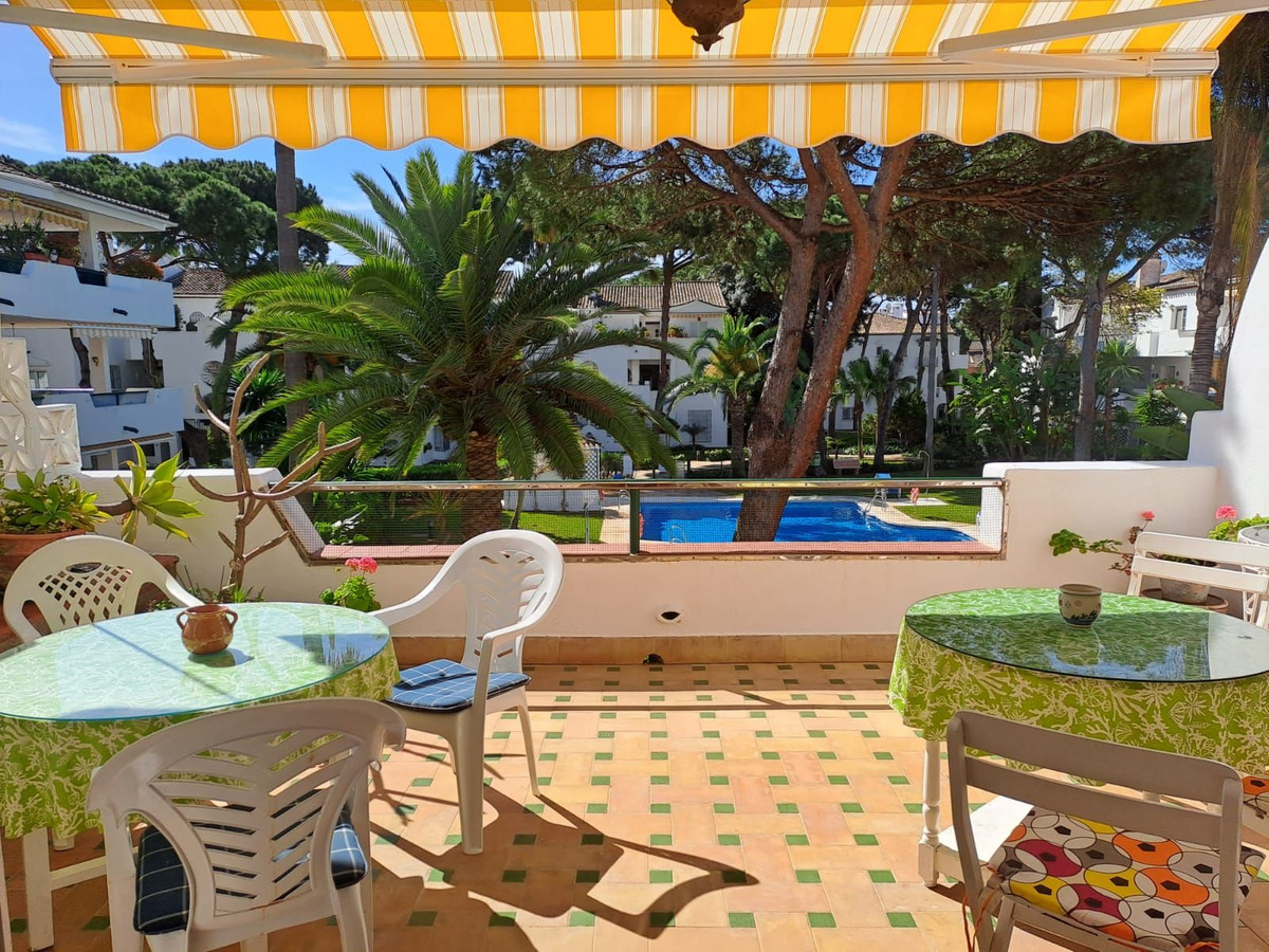 Apartment in New Golden Mile