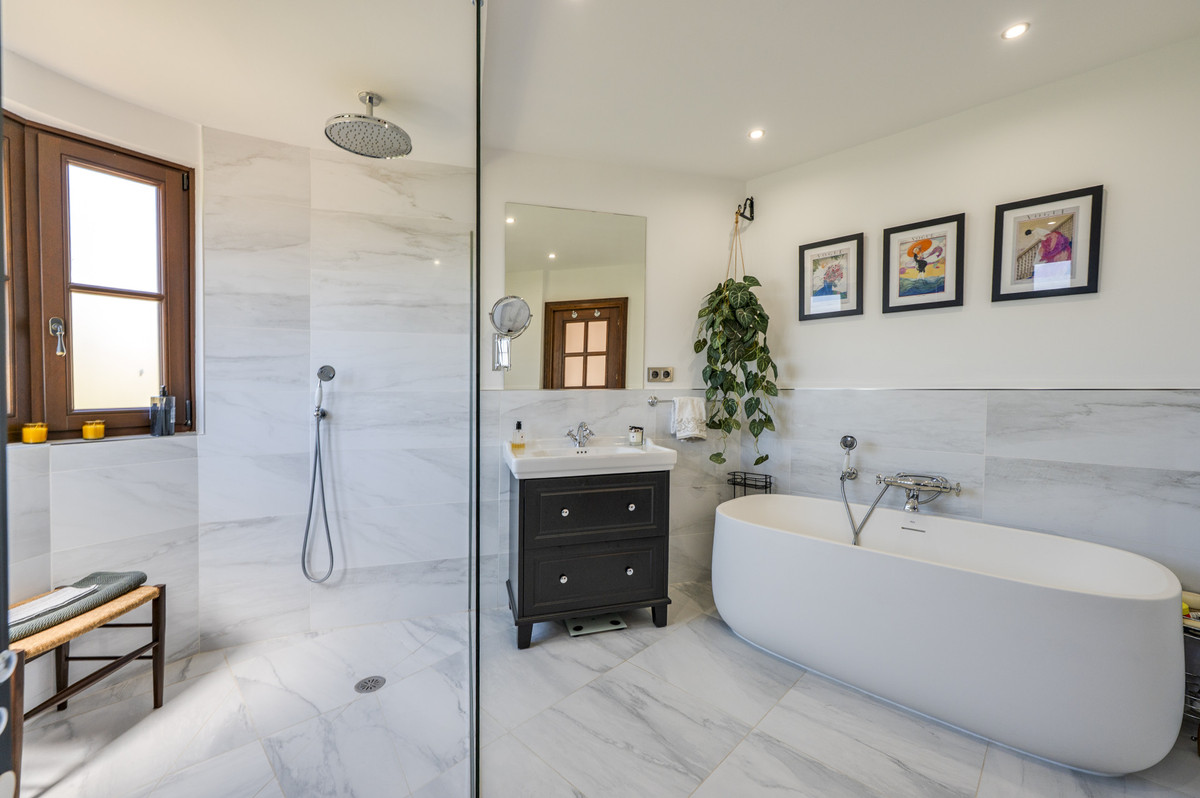 4 Bedroom Villa in Estepona - Foto 27