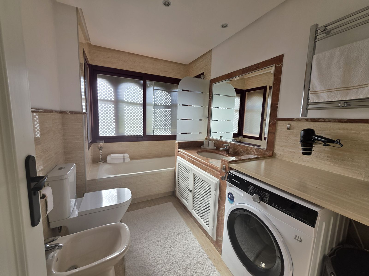 Apartamento com 3 quartos com piscina em Málaga, Espanha – Foto 9
