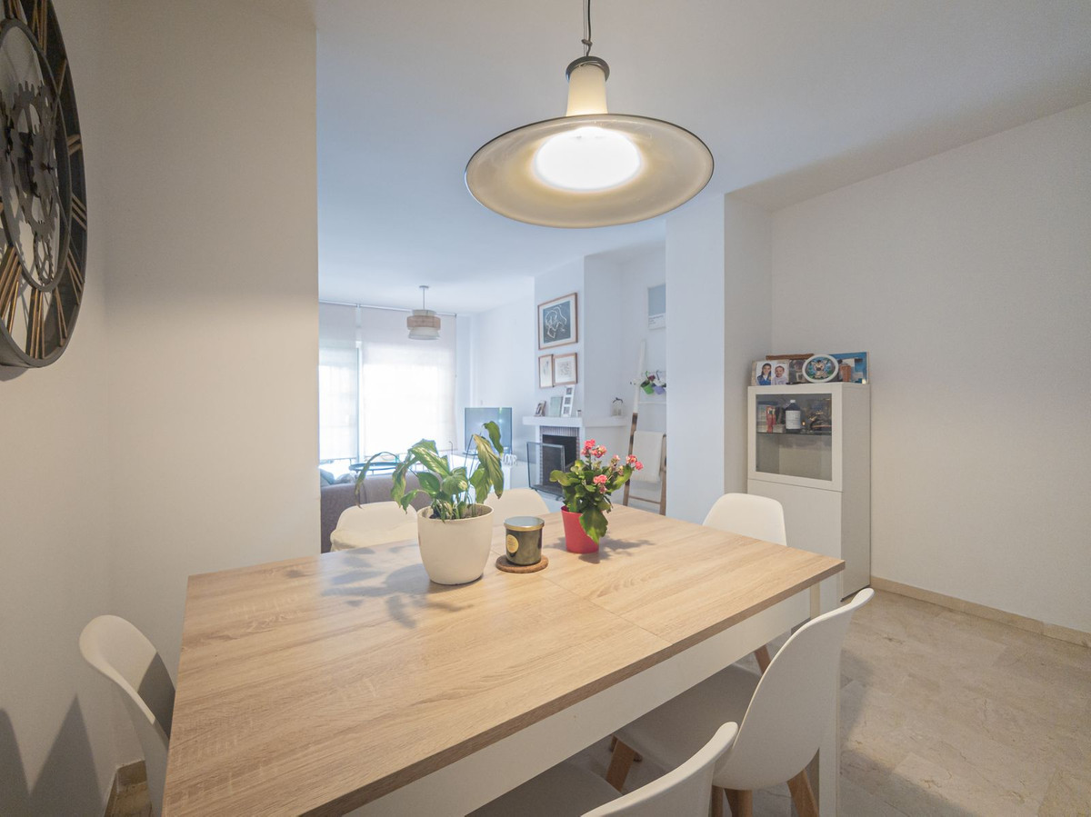 2 Bedroom Apartment in San Pedro de Alcántara - Photo 20