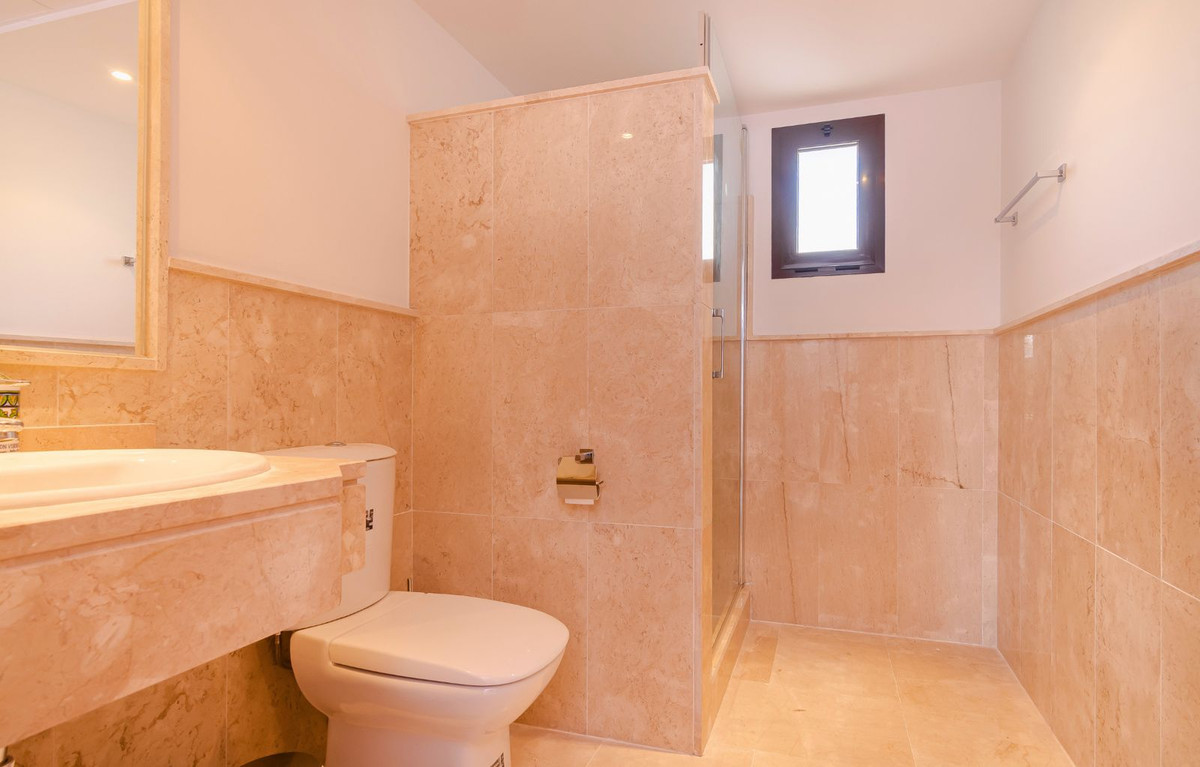 3 Bedroom Apartment in Casares - Photo 37