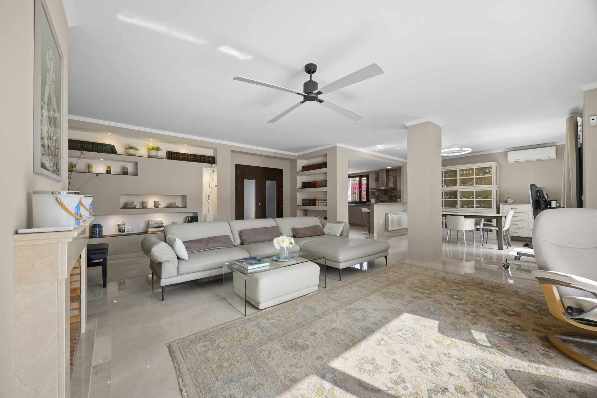 5 Bedroom Villa in San Pedro de Alcántara - Photo 4