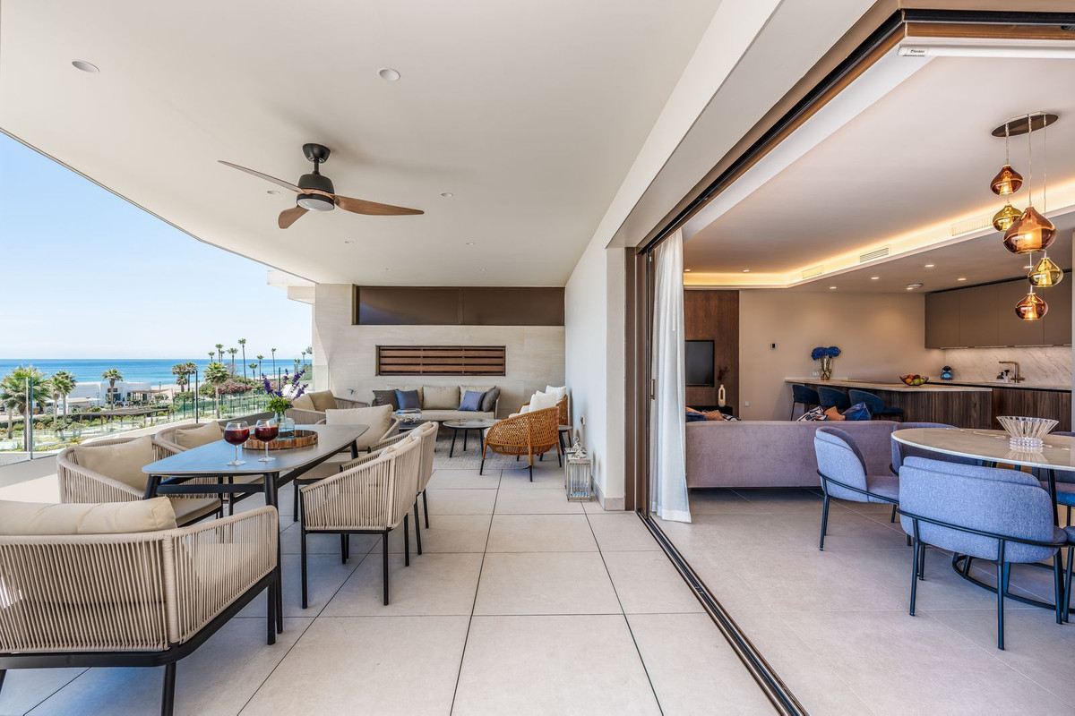 3 Bedroom Apartment in Estepona