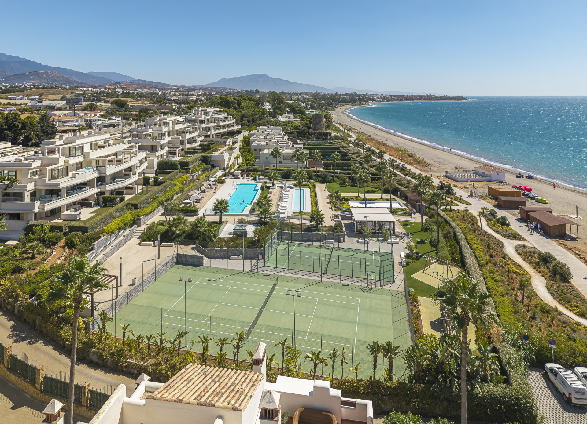 2 Bedroom Apartment in Estepona - Photo 23