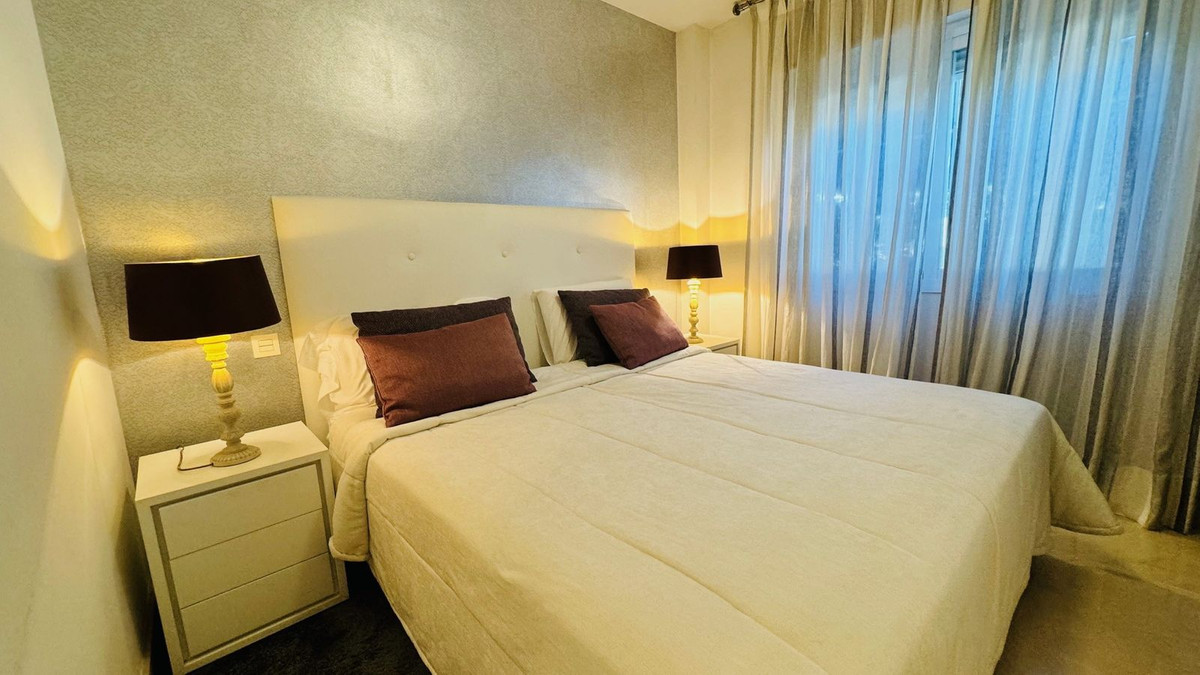2 Bedroom Apartment in Marbella - Photo 8