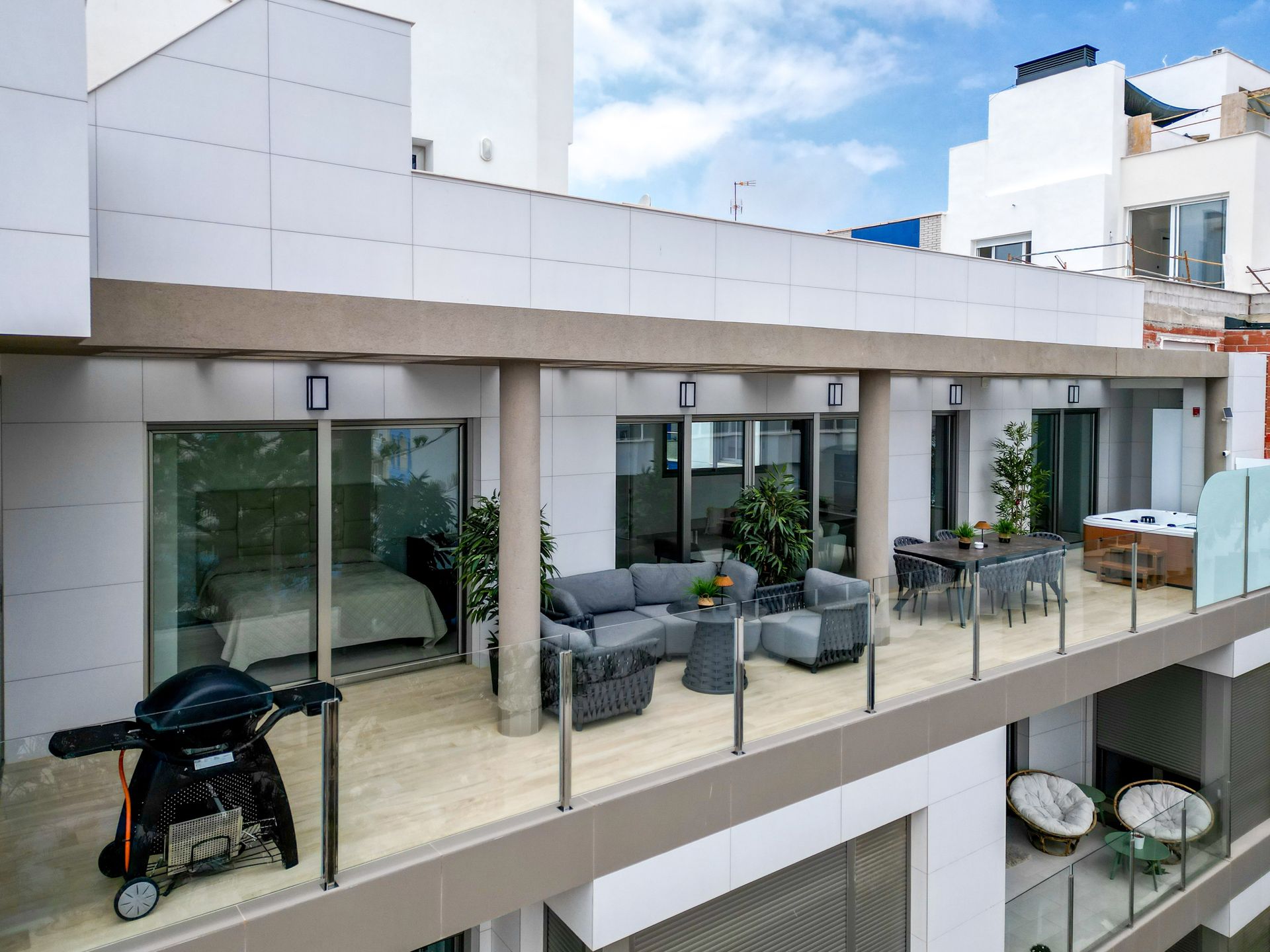 Apartamento com 4 quartos com piscina em Alicante, Espanha – Foto 27