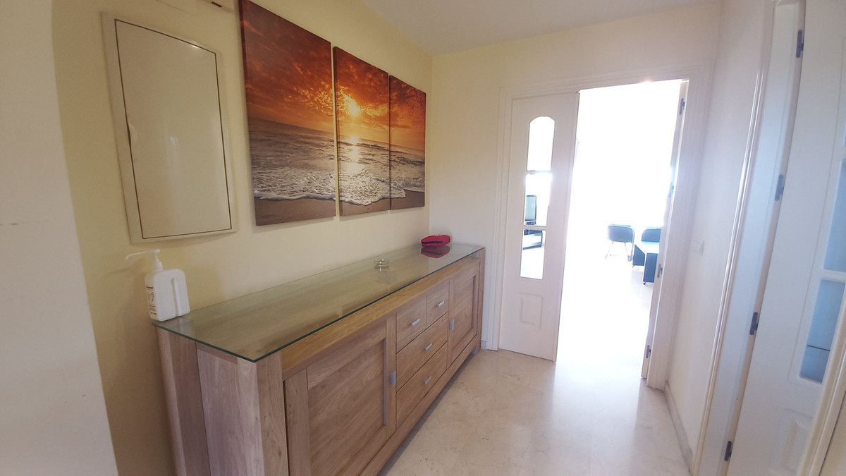 2 Bedroom Penthouse in Mijas - Photo 18
