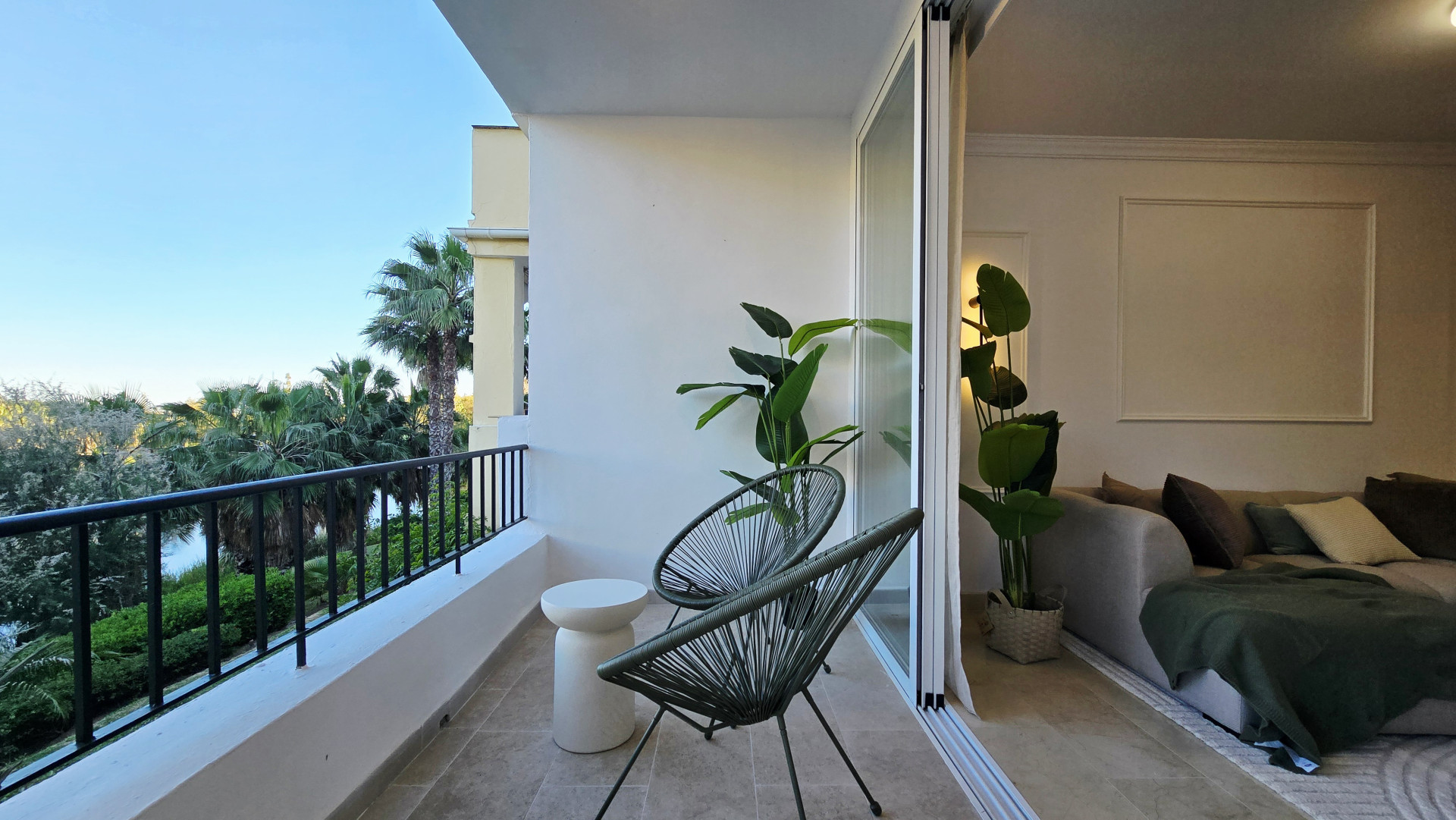 3 Bedroom Apartment in Benahavís - Photo 6