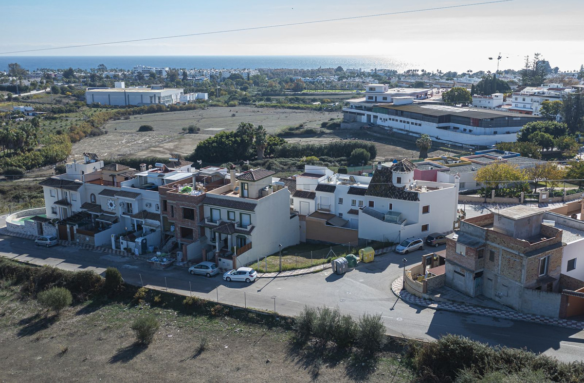 191 m² Plot in Estepona - Photo 4