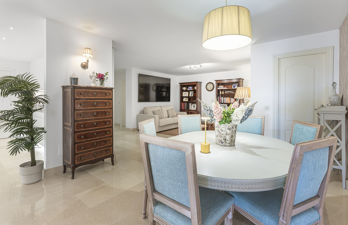 3 Bedroom Apartment in Benahavís - Foto 14