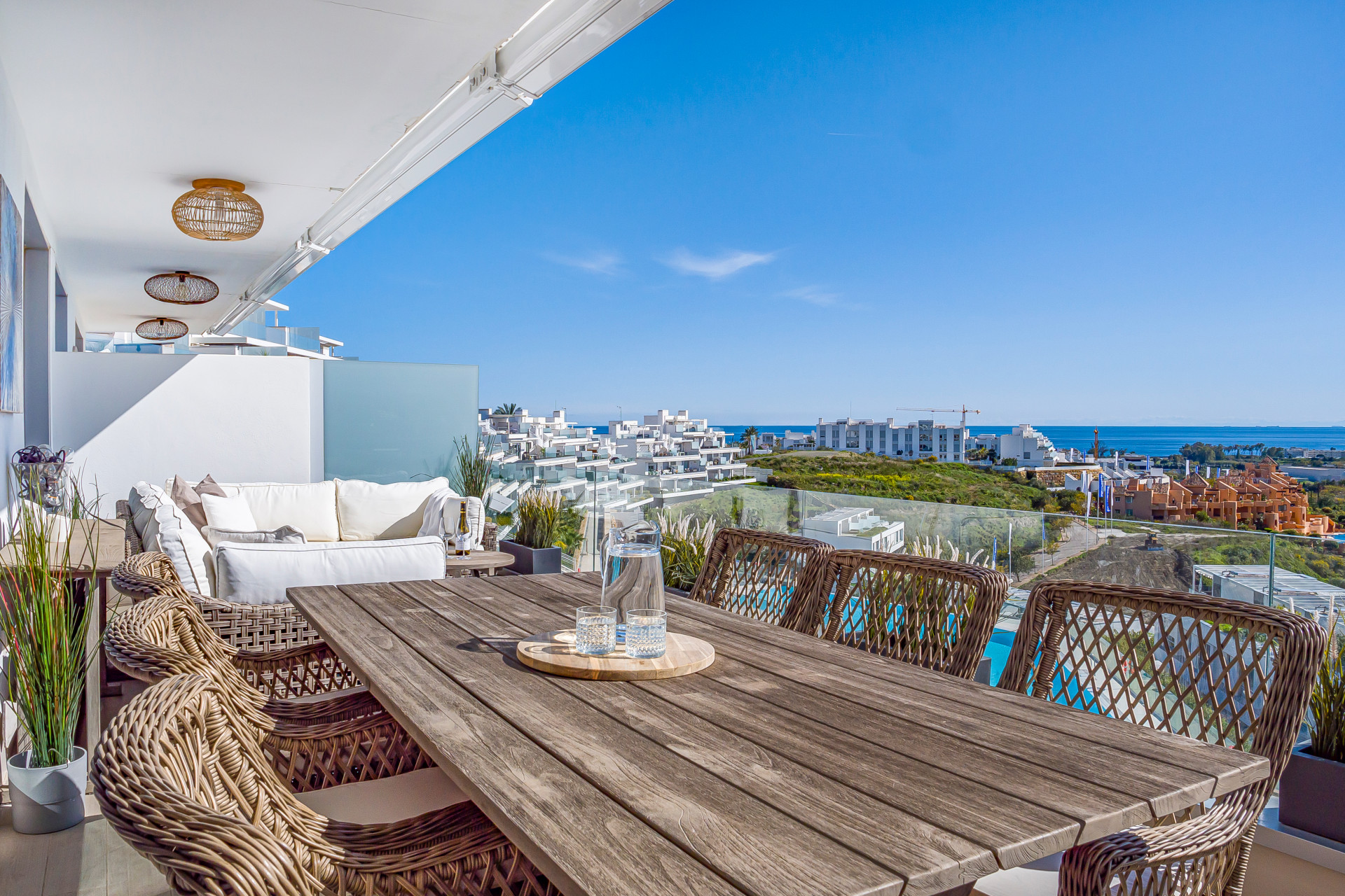 3 Bedroom Apartment in Estepona - Photo 9