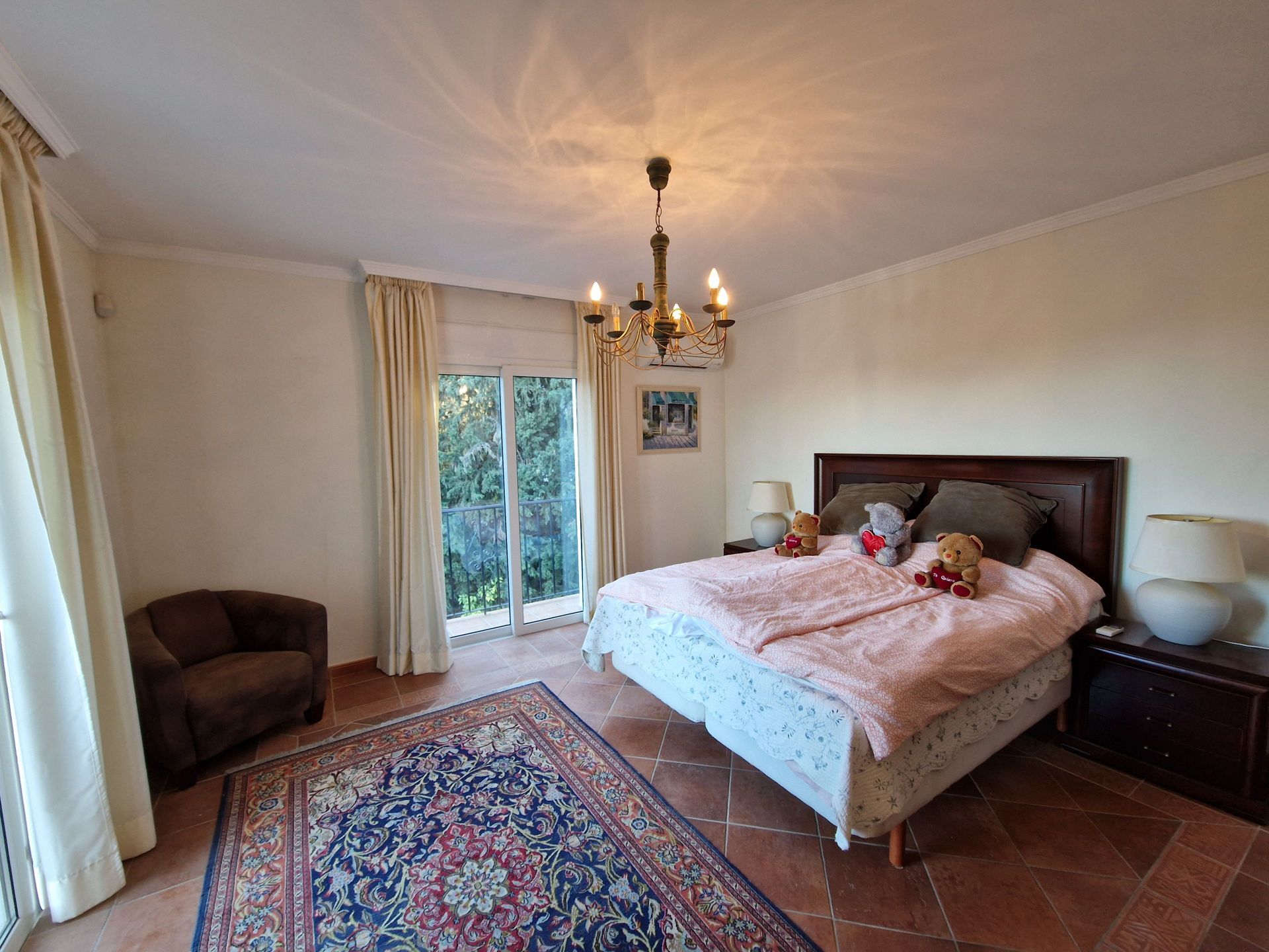 6 Bedroom Villa in Marbella - Photo 22