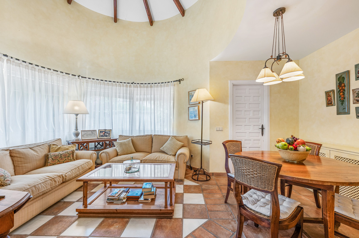 5 Bedroom Villa in San Pedro de Alcántara - Foto 4