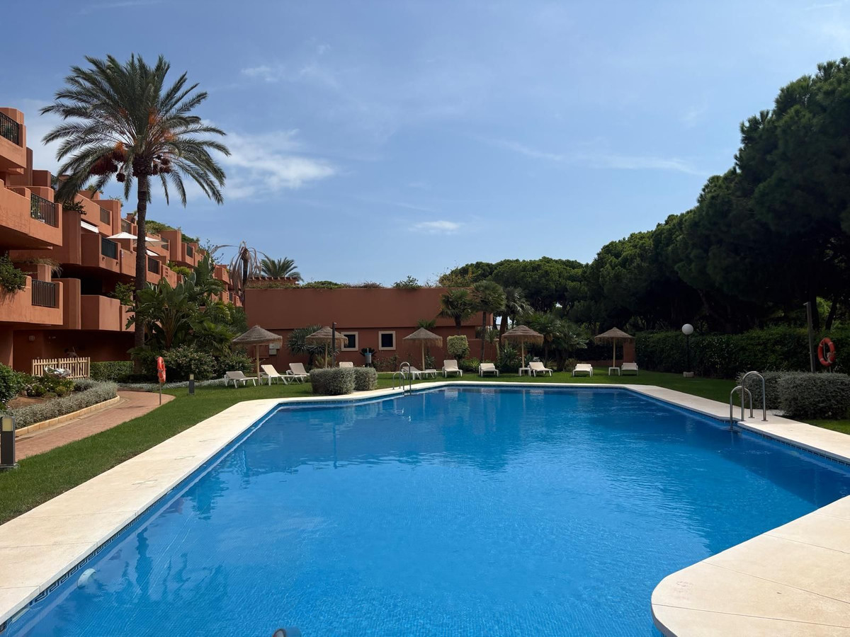 2 Bedroom Apartment in Marbella - Photo 24