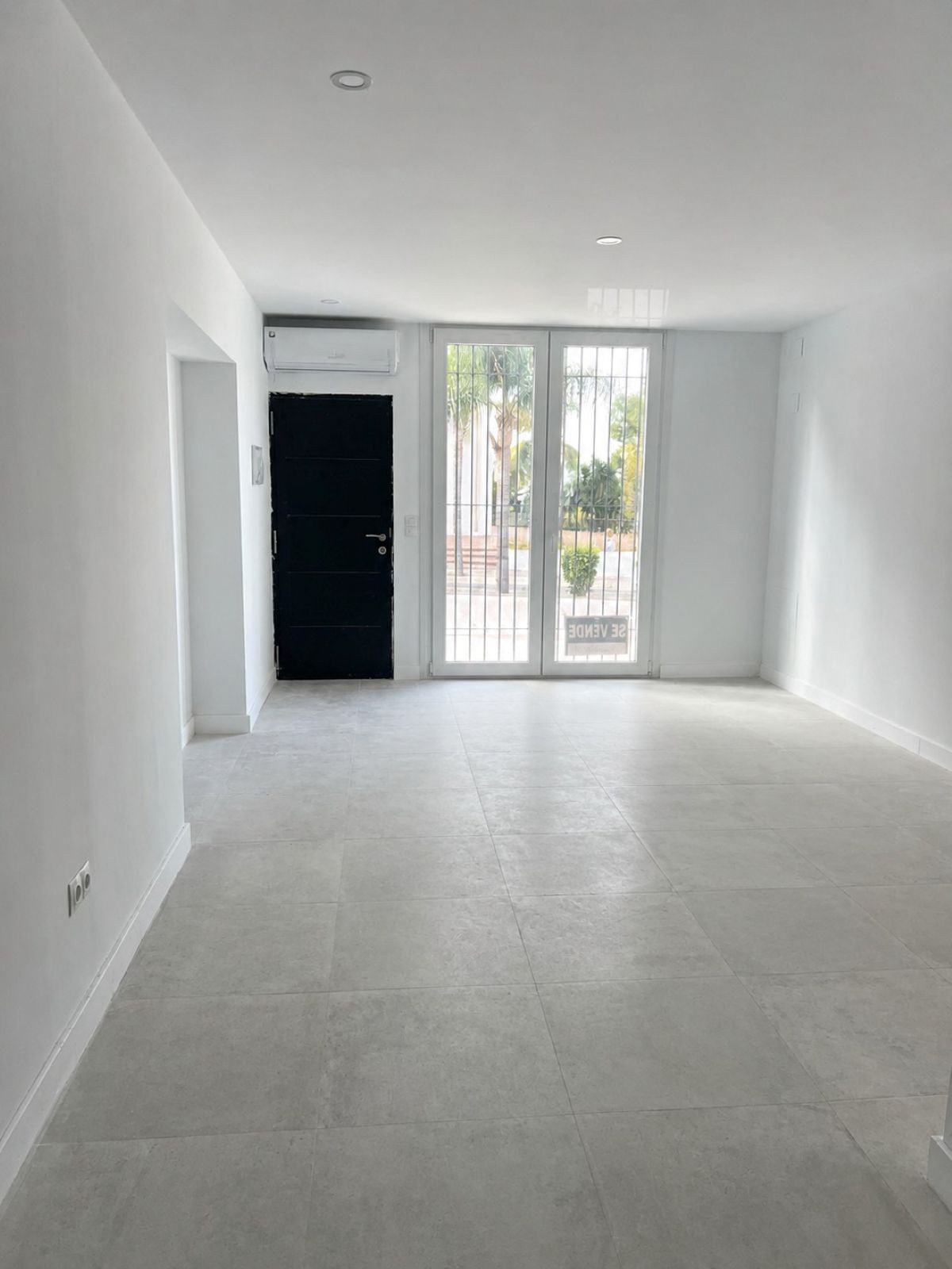 Apartment in Torremolinos - Photo 2