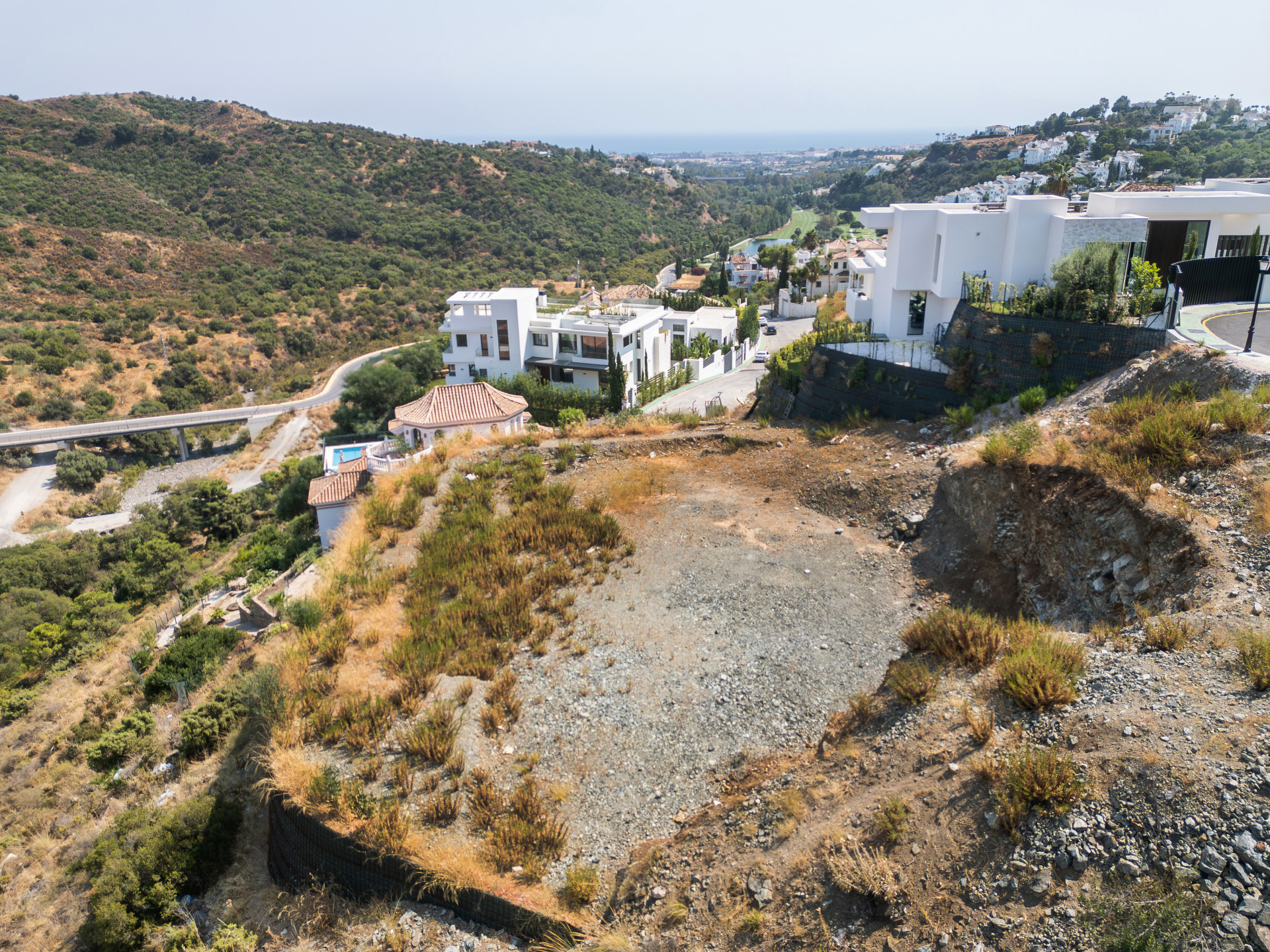 1,812 m² Plot in Benahavís - Photo 3