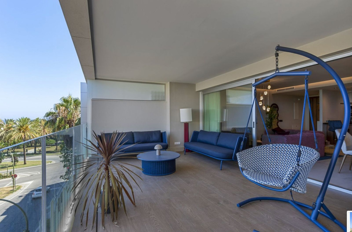 3 Bedroom Apartment in San Pedro de Alcántara - Photo 25