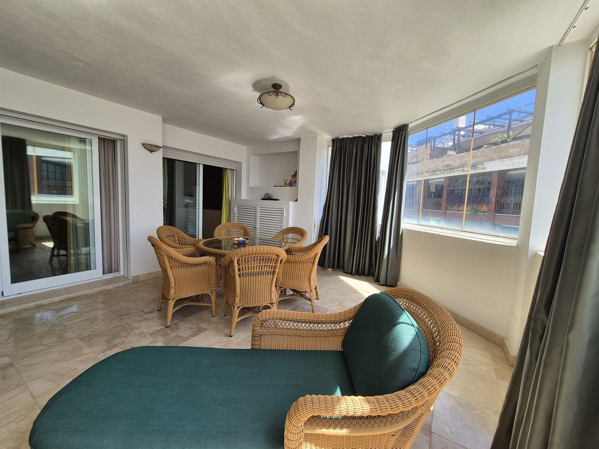 2 Bedroom Apartment in Marbella - Photo 11