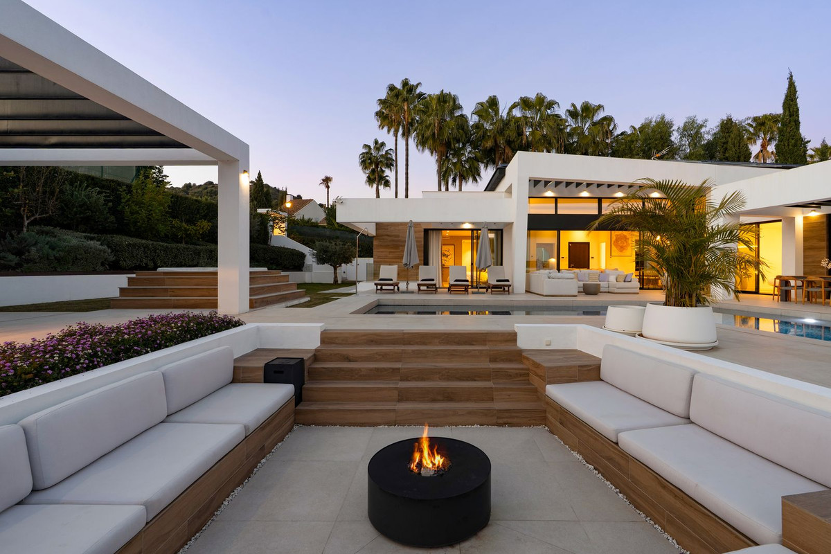 6 Bedroom Villa in Marbella - Photo 26