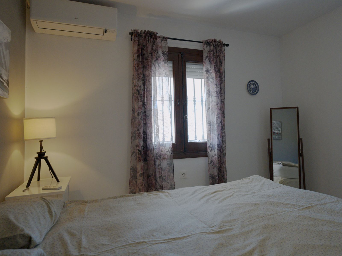 5 Bedroom Villa in Fuengirola - Photo 56
