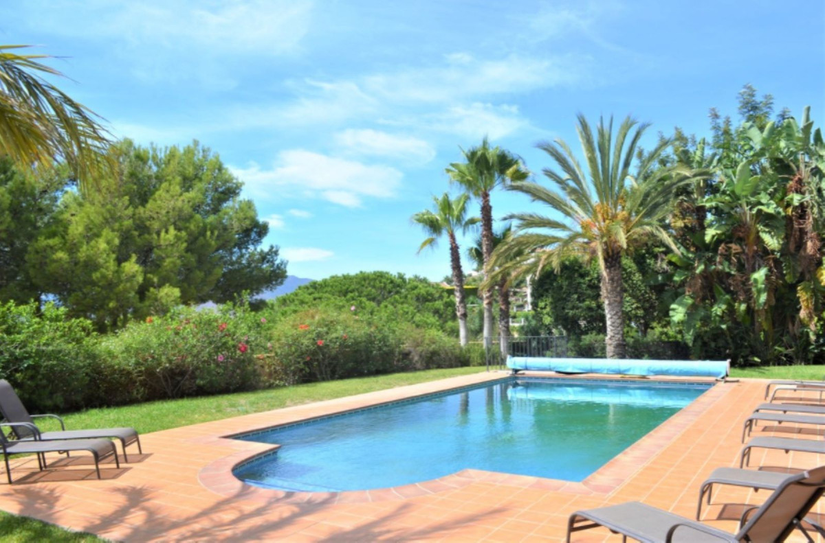 5 Bedroom Villa in Mijas - Photo 12