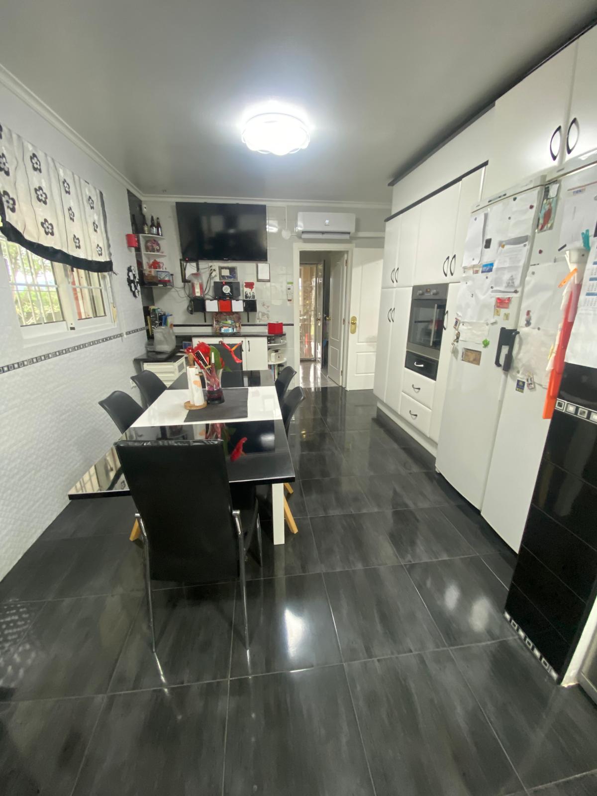 Moradia com 4 quartos com piscina em Alicante, Espanha – Foto 24