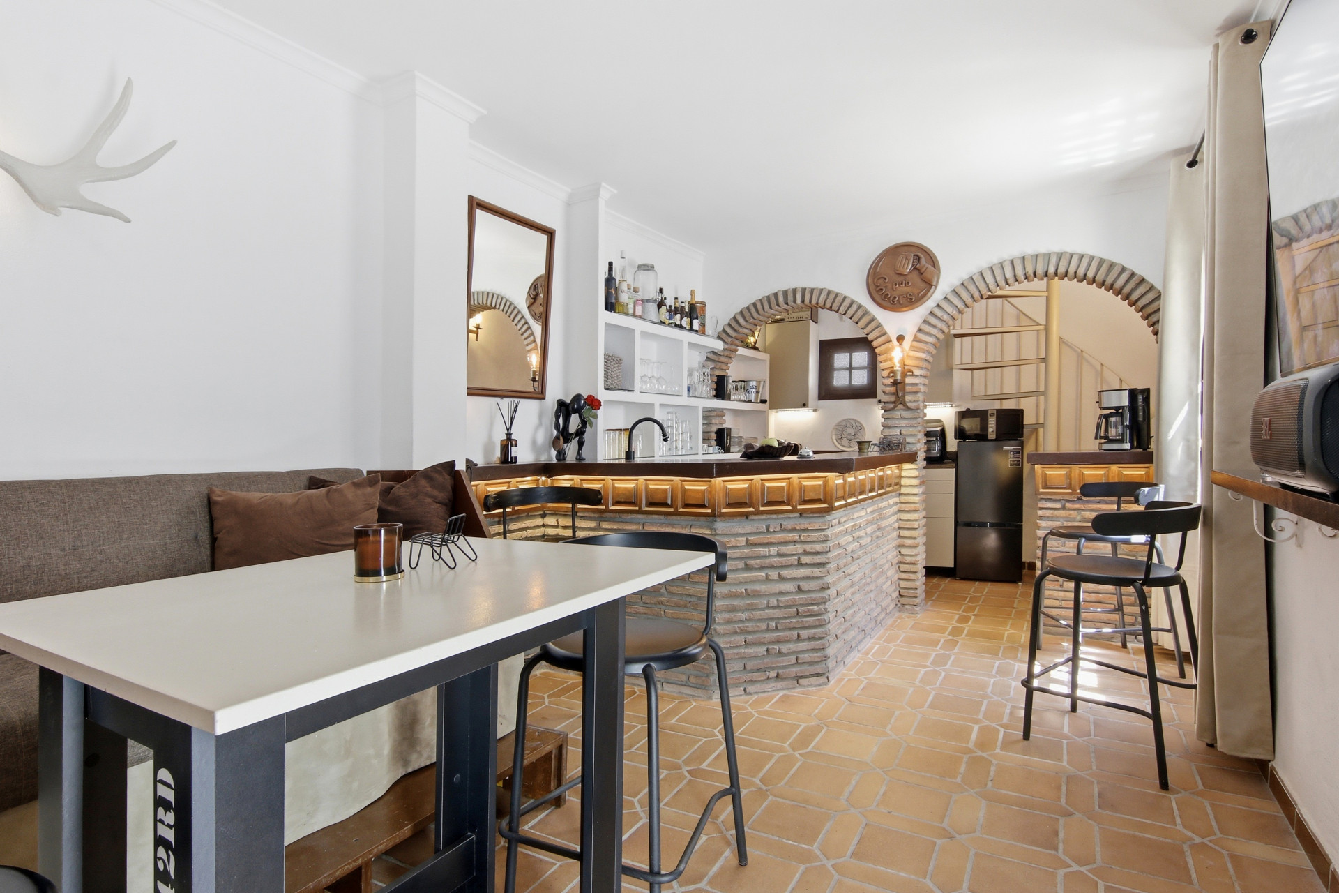 1 Bedroom Townhouse in Estepona - Photo 3
