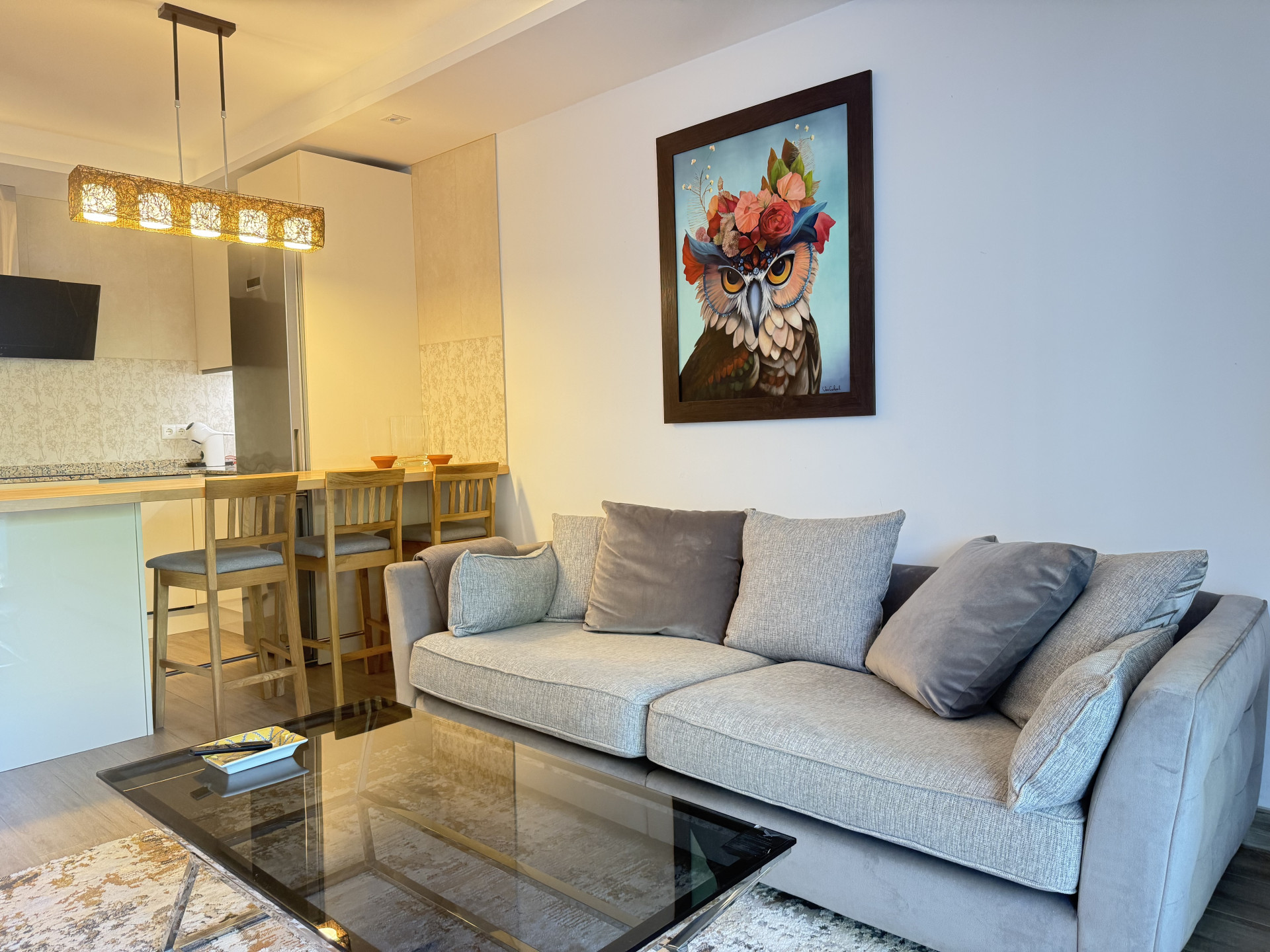 2 Bedroom Apartment in Marbella - Photo 4
