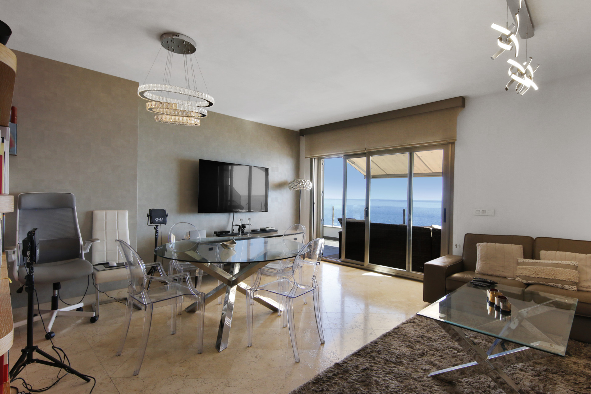 3 Bedroom Penthouse in Estepona - Photo 6