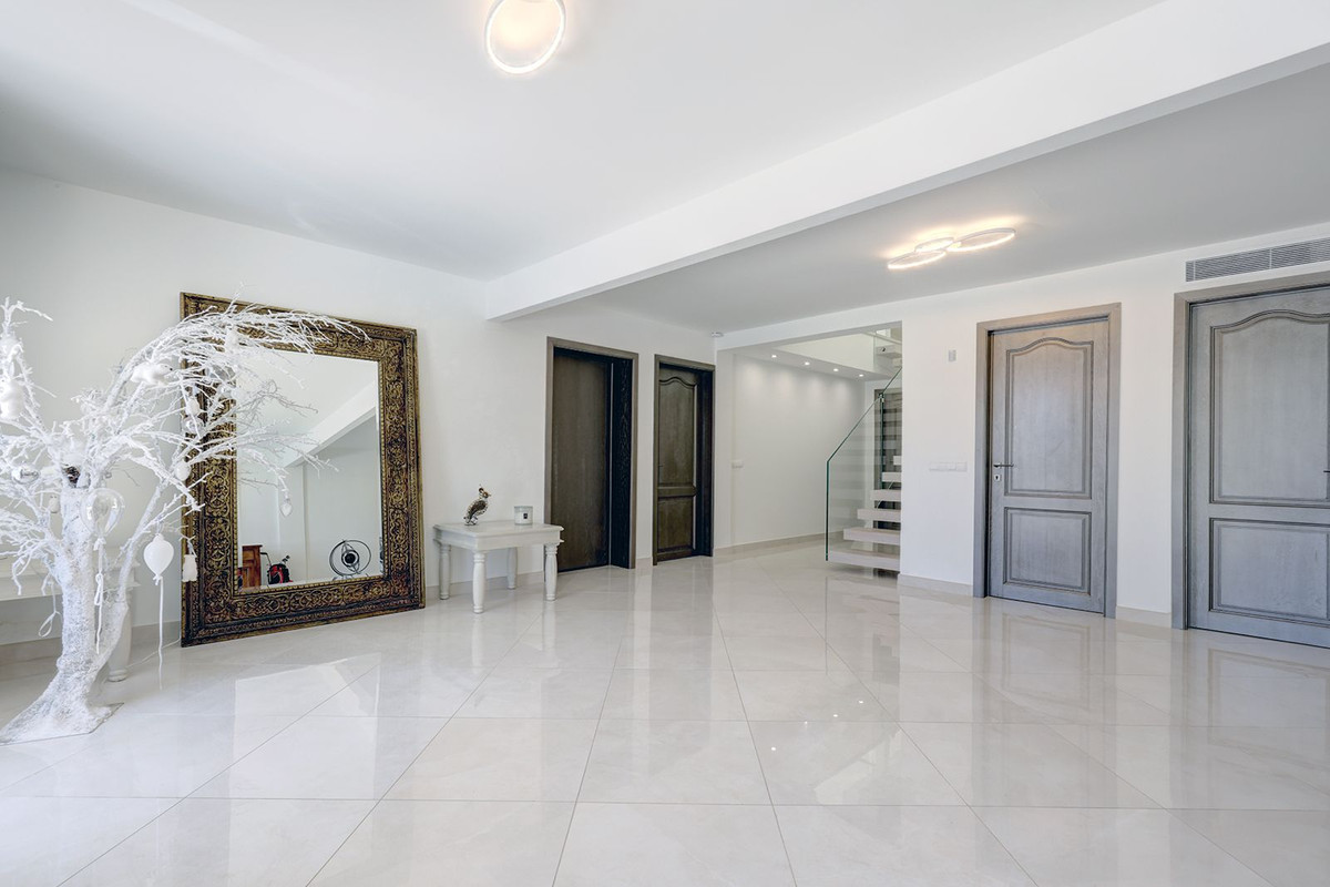5 Bedroom Villa in Sotogrande - Photo 57