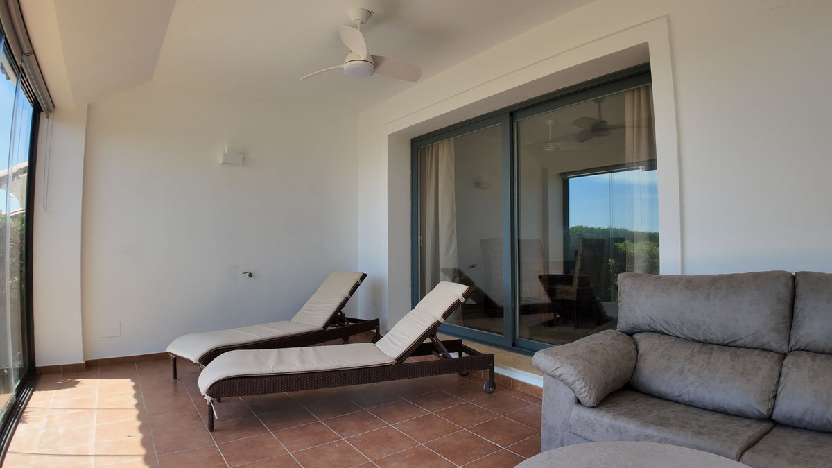 4 Bedroom Townhouse in Benahavís - Photo 15