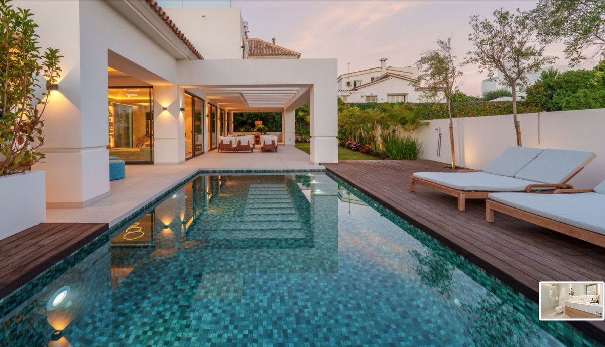 5 Bedroom Villa in San Pedro de Alcántara - Photo 30