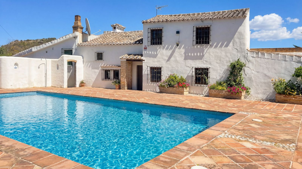9 Bedroom Country house in Villanueva del Rosario - Photo 25