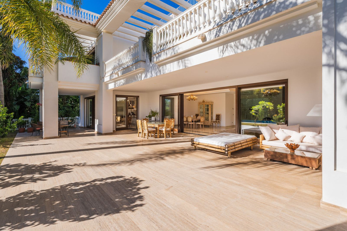7 Bedroom Villa in San Pedro de Alcántara - Photo 27