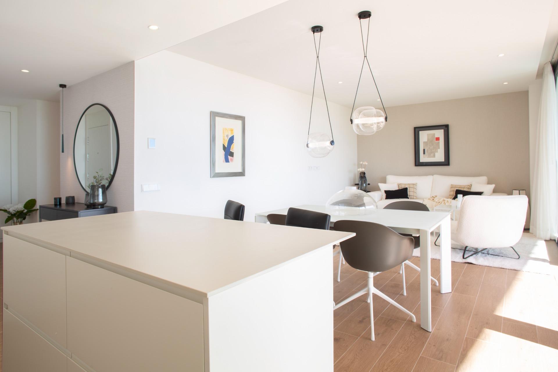 2 Bedroom Apartment in Benalmádena - Foto 14