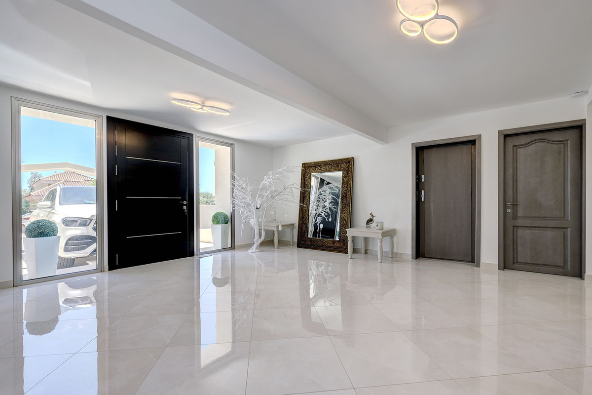 5 Bedroom Villa in Sotogrande - Photo 56