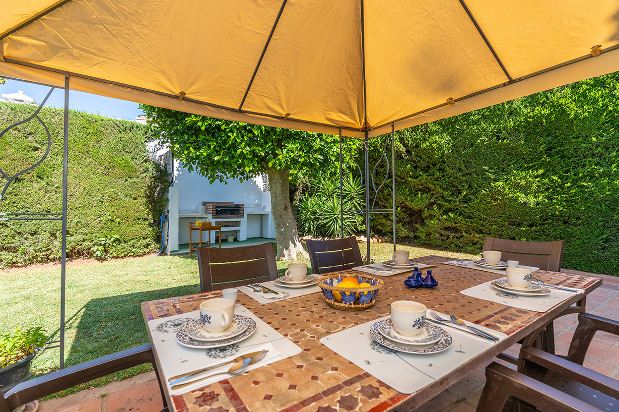 7 Bedroom Villa in Marbella - Photo 3