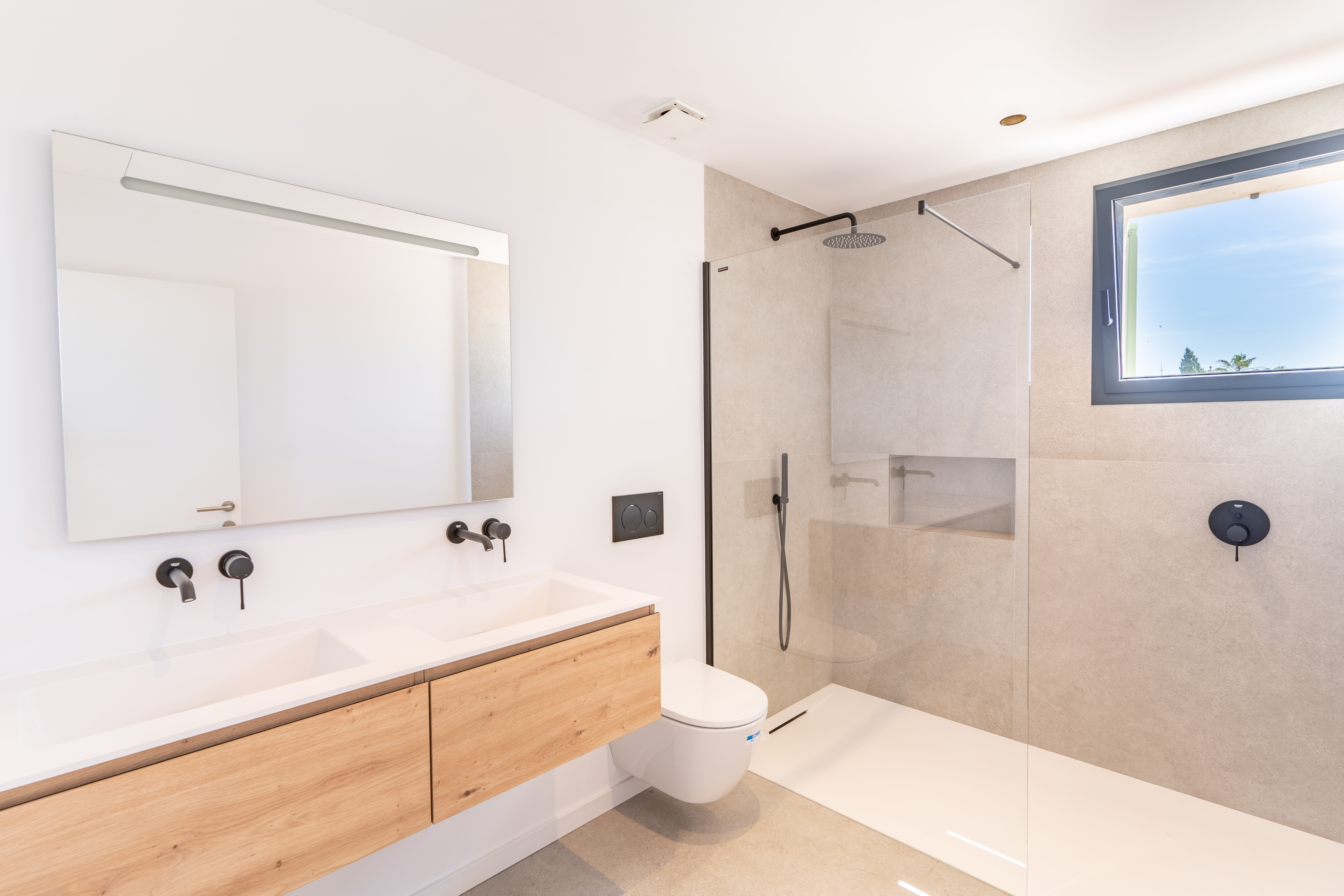Chalet de 5 dormitorios con piscina en Baleares – Foto 25
